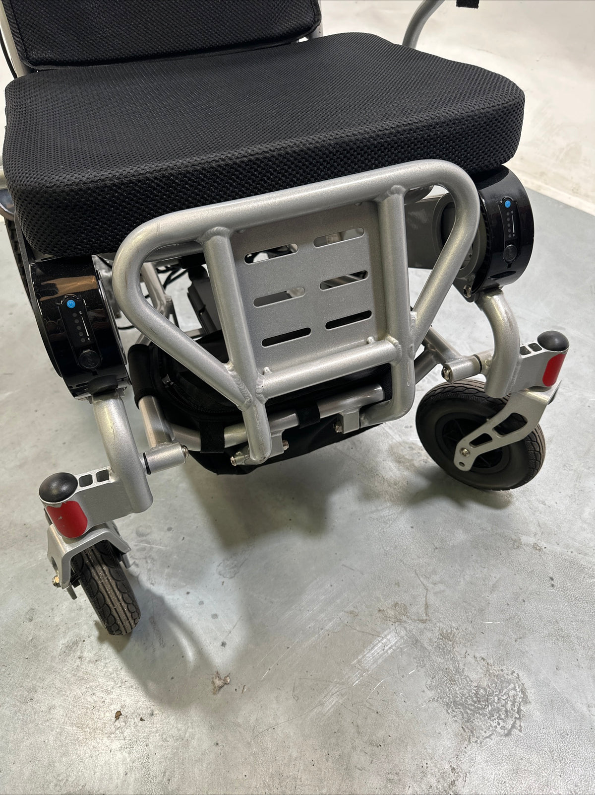 KWK DO9XL Folding Powerchair Heavy Duty