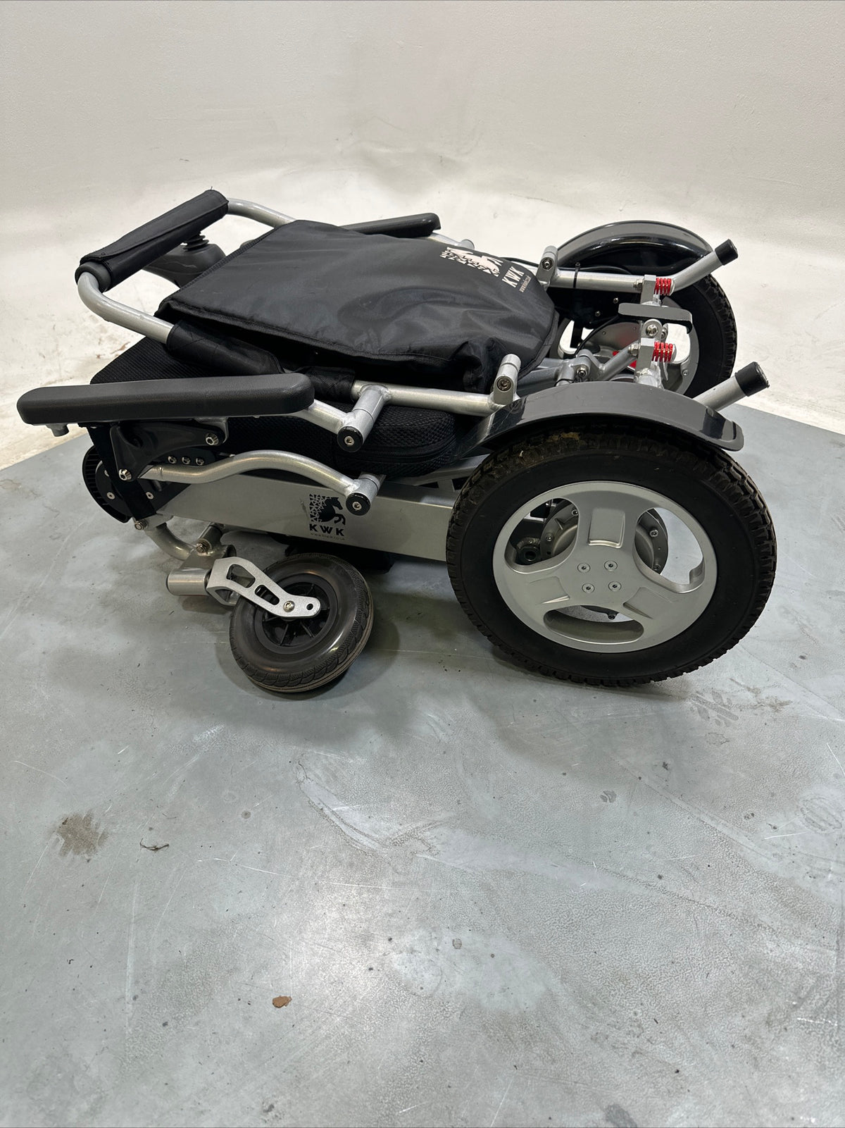 KWK DO9XL Folding Powerchair Heavy Duty