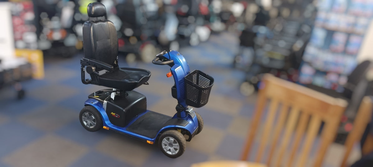 Pride Colt Deluxe 2.0 Mi Size 6mph Transportable Mobility Scooter in Blue