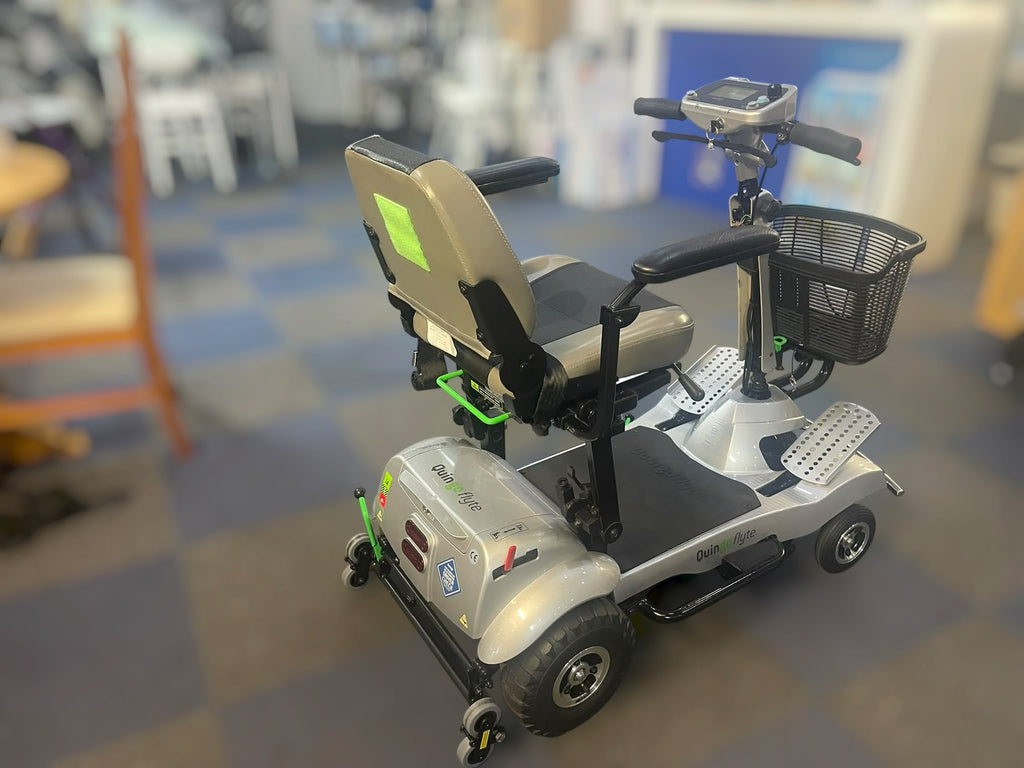 Quingo Flyte with Docking Station 4mph Boot Scooter