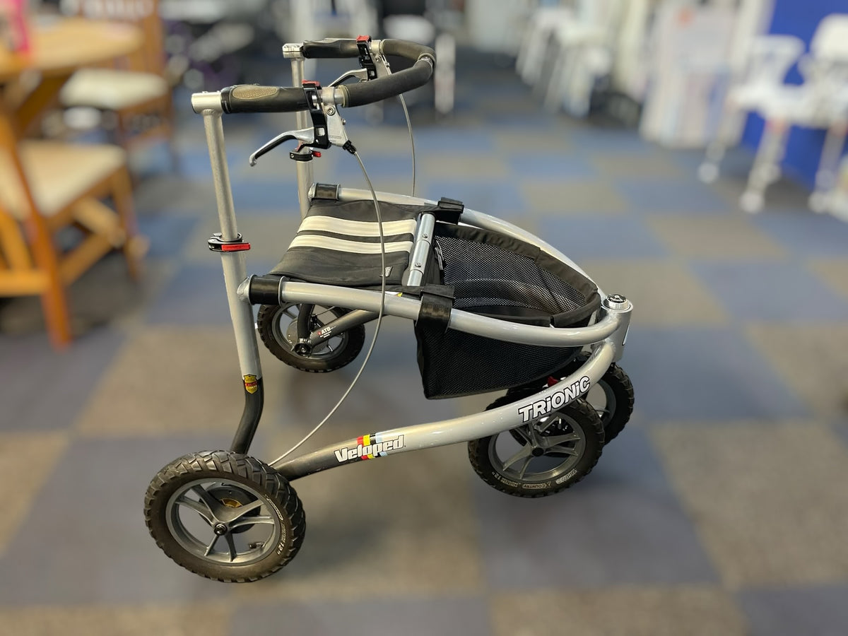 Used Trionic Veloped Sport 14er M All-Terrain Walker – Navy/Red/White