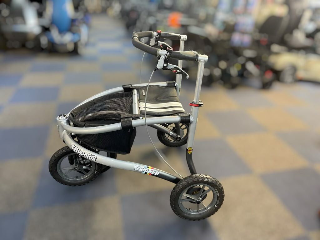 Used Trionic Veloped Sport 14er M All-Terrain Walker – Navy/Red/White