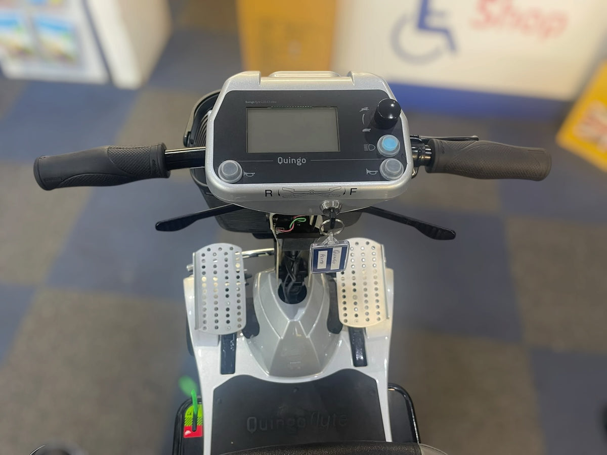Quingo Flyte with Docking Station 4mph Boot Scooter
