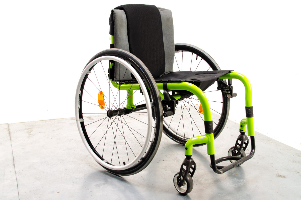 Quickie Helium Ultra Lightweight Rigid Wheelchair Active Sunrise Medical Main image