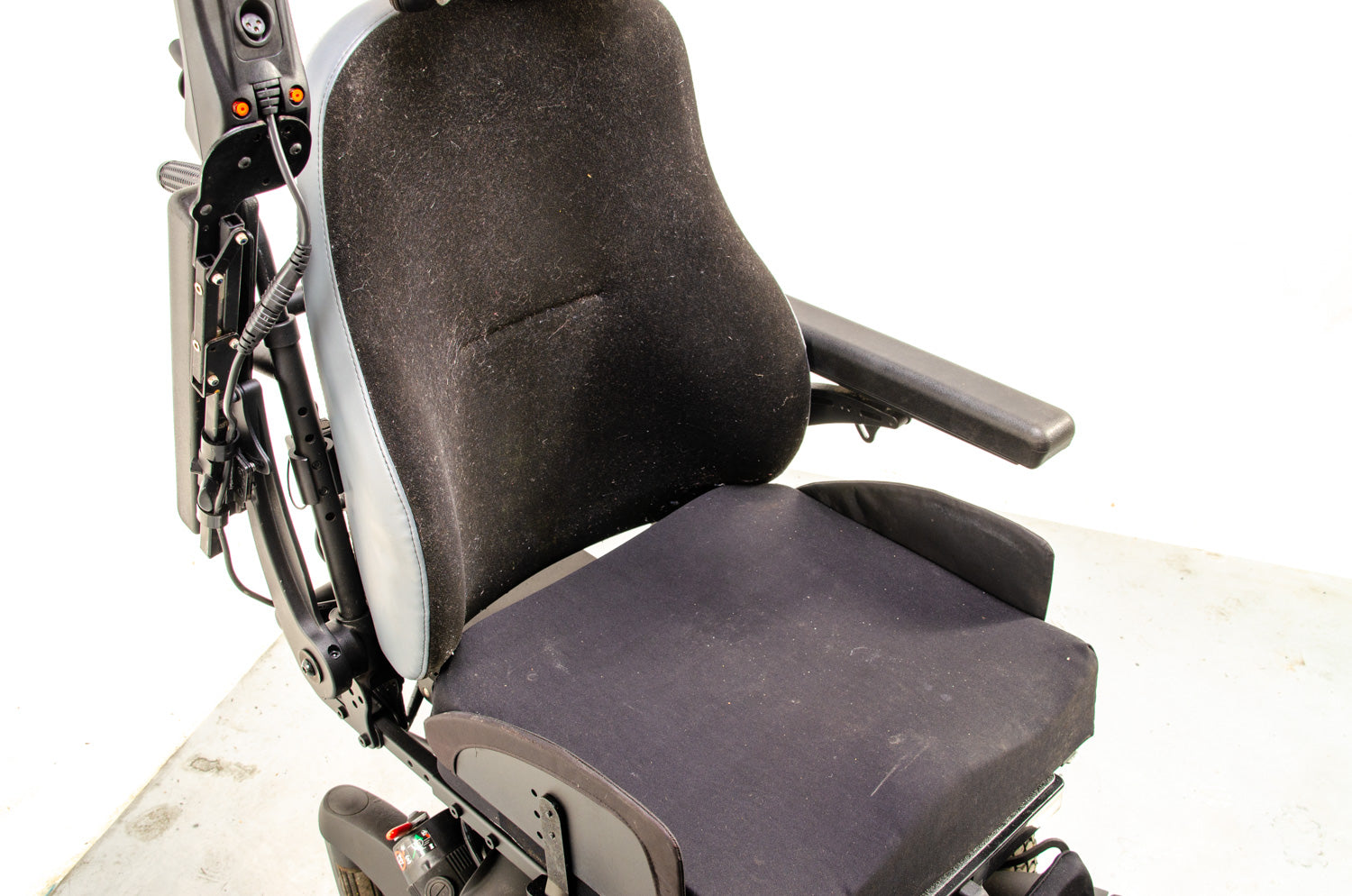 Quickie Q700 M 6mph Powered Wheelchair Electric Raiser Tilt Recline Sunrise Medical Powerchair 13776