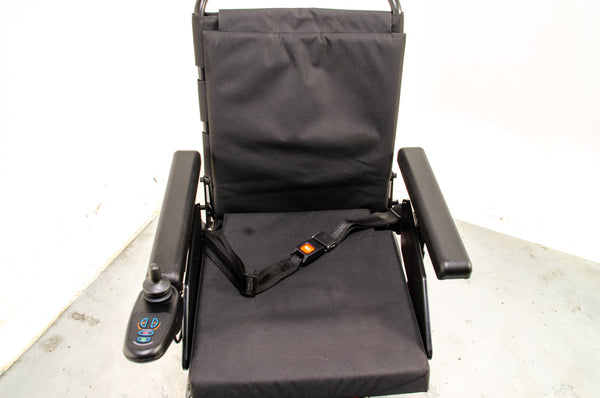 Quickie Q100 R Compact Indoor Outdoor Powerchair Wheelchair Sunrise Medical 03666
