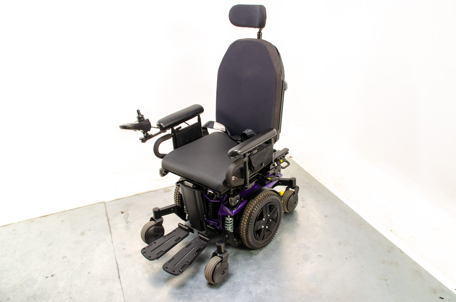 2021 Pride Quantum Q6 Edge 2.0 6mph MWD Powerchair Electric Wheelchair Tilt