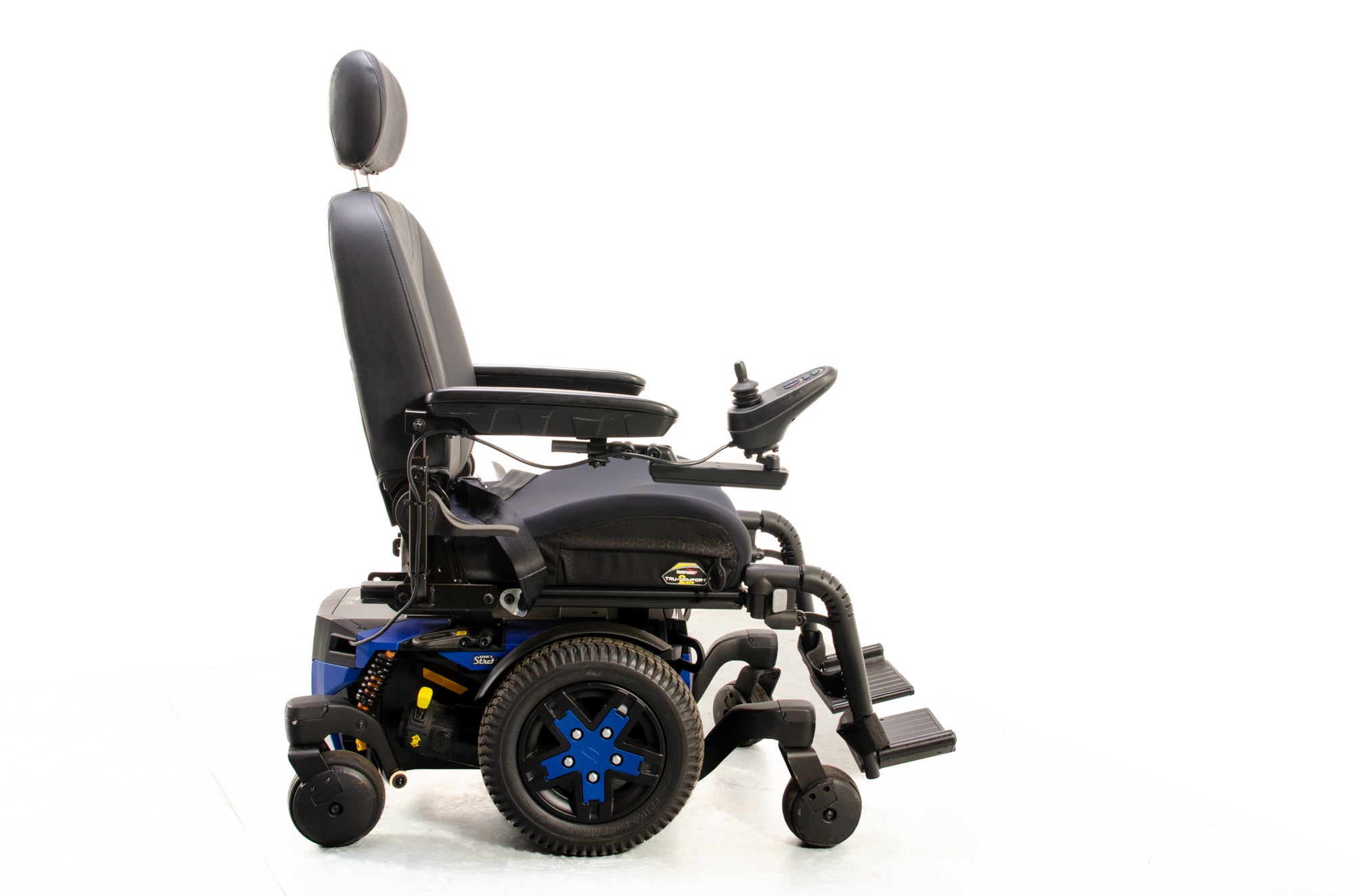 Quantum Edge 3 Stretto Electric Wheelchair Powerchair Narrow Indoor Outdoor Suspension