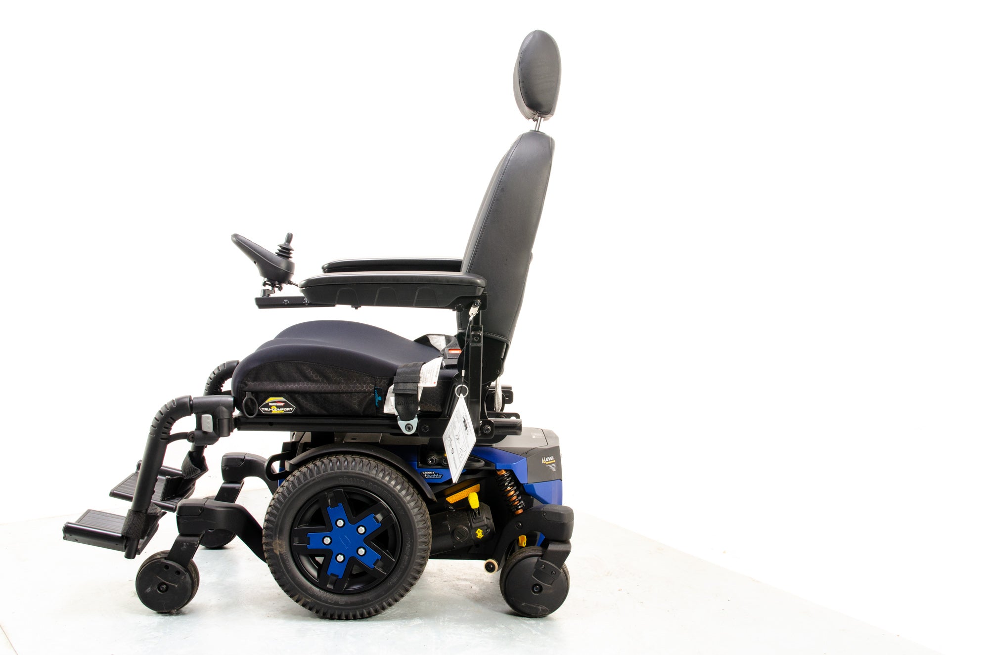 Quantum Edge 3 Stretto Electric Wheelchair Powerchair Narrow Indoor Outdoor Suspension