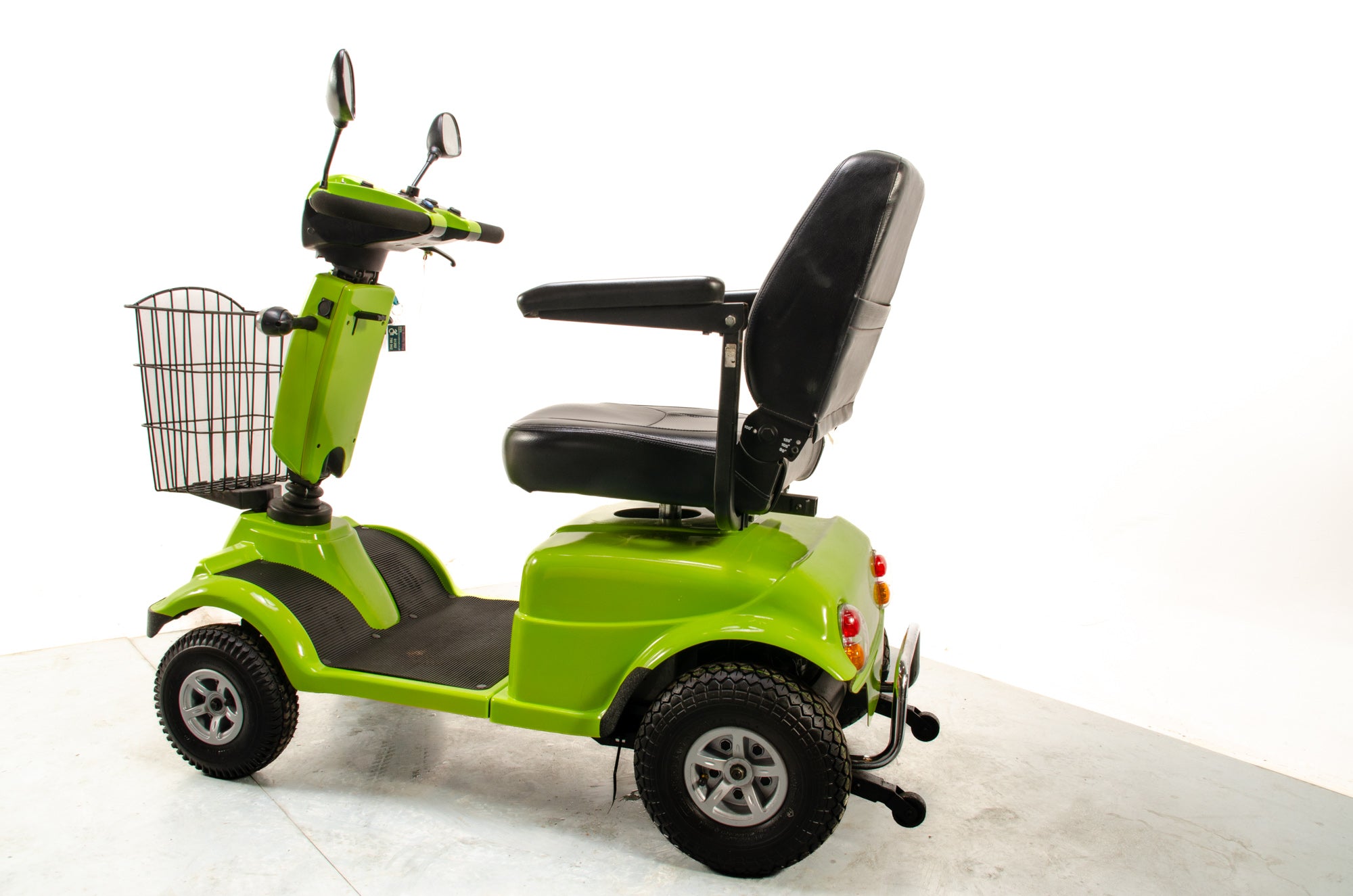 Rascal Frontier All-Terrain Off-Road Used Electric Mobility Scooter 8mph Suspension Midsize Green