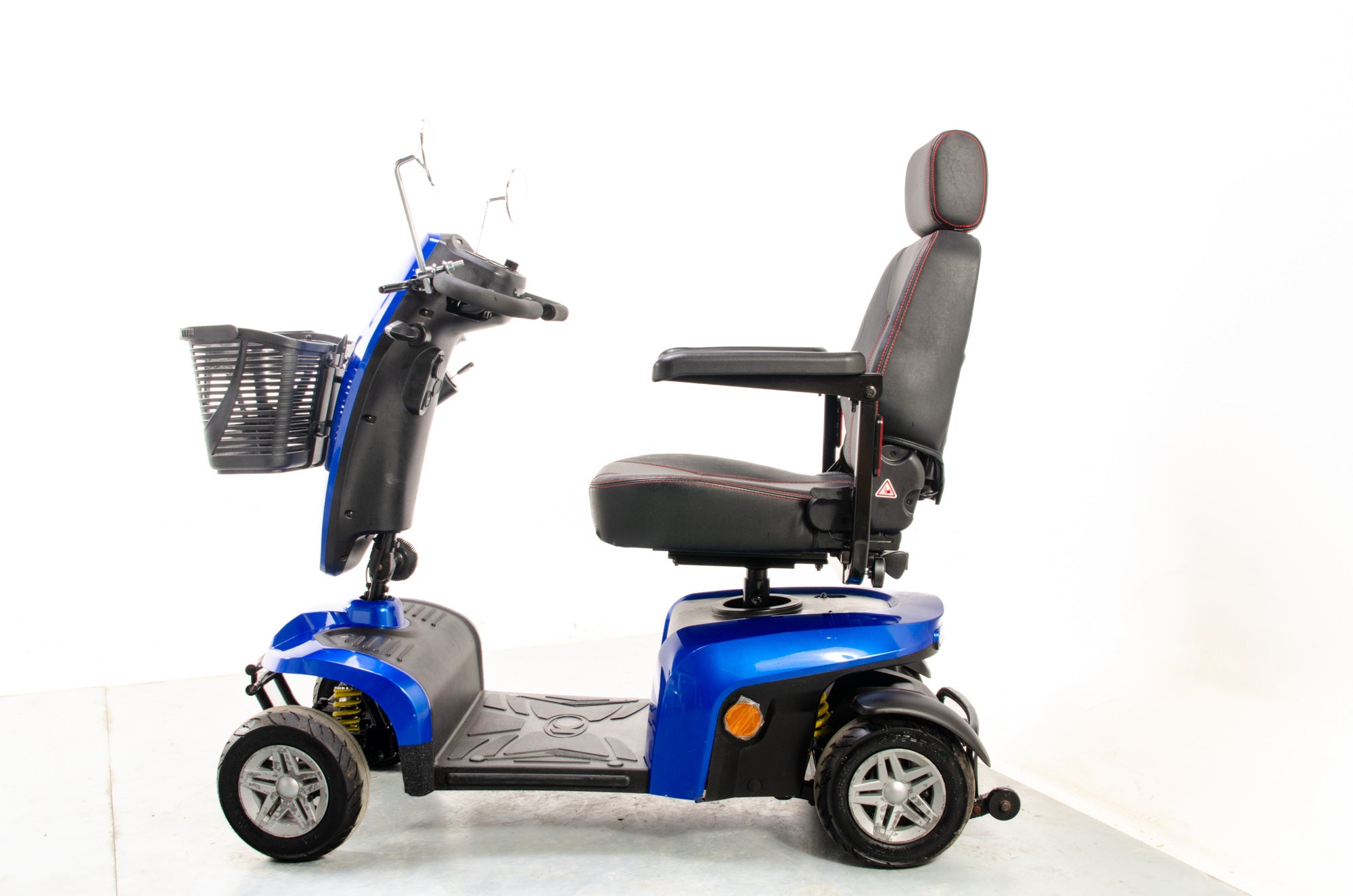 Kymco Komfy 4 Used Mobility Scooter Pavement Suspension Pneumatic Tyres Comfort 4mph Blue