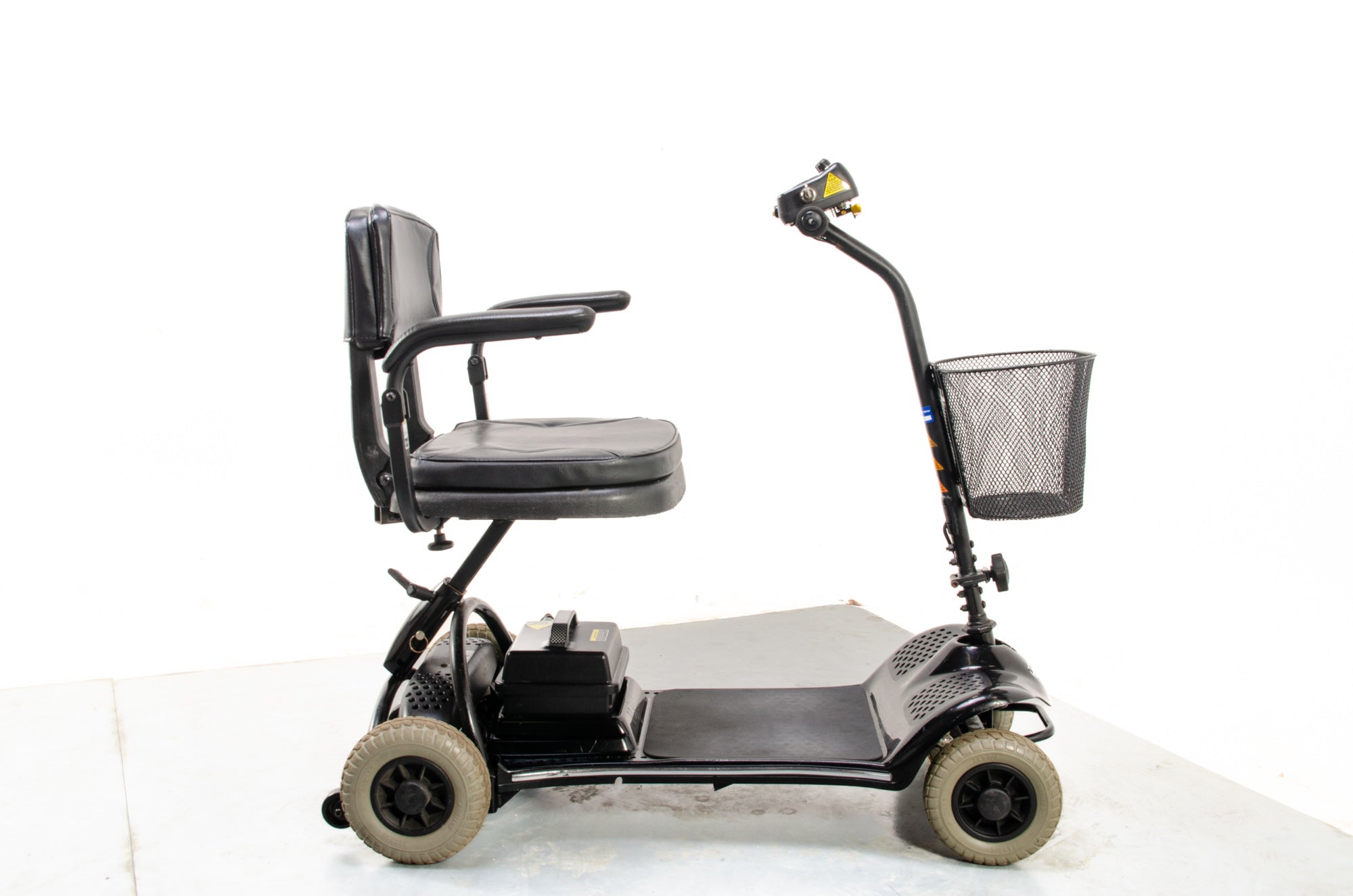 2006 Sunrise Medical Sterling Little Star 4mph Boot Mobility Scooter