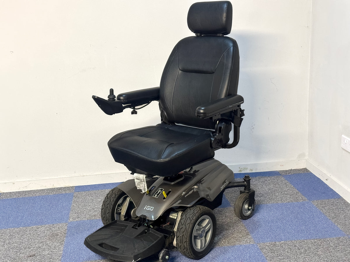 Used I-Go Centre Wheel Drive Powerchair – Excellent Condition, New Batteries