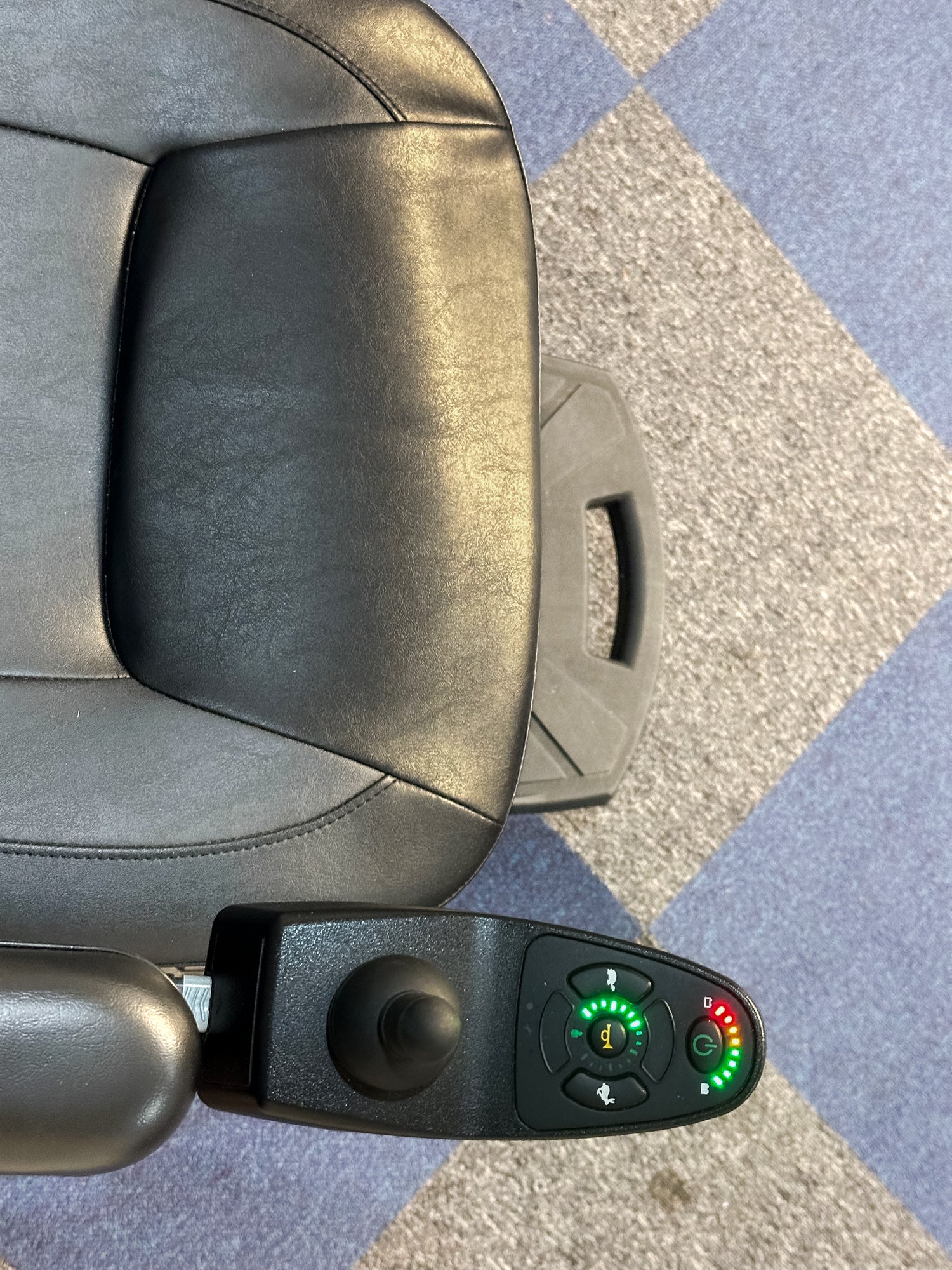Used I-Go Centre Wheel Drive Powerchair – Excellent Condition, New Batteries