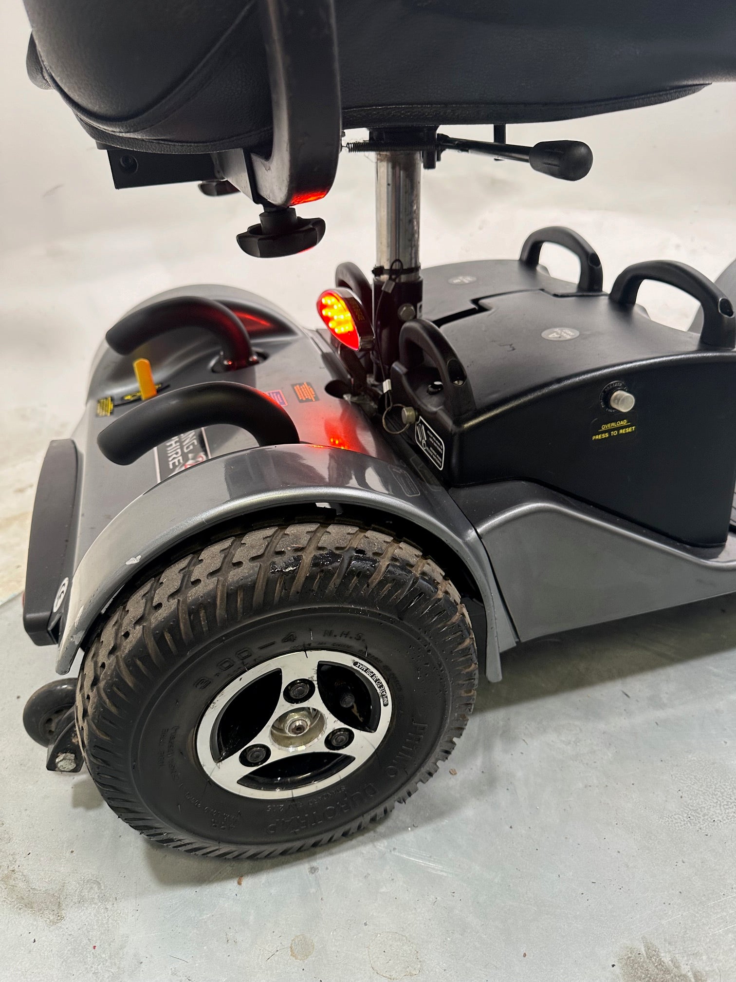 Sunrise Medical Sapphire 2 In Silver 4mph Transportable Mobility Sunrise Medical Sapphire 2 In Silver 4mph Transportable Mobility
