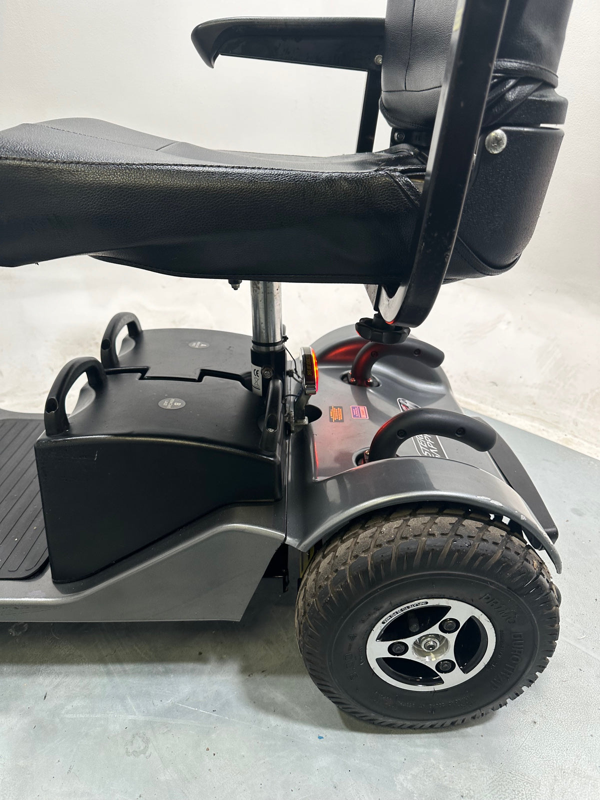 Sunrise Medical Sapphire 2 in Silver 4mph Transportable