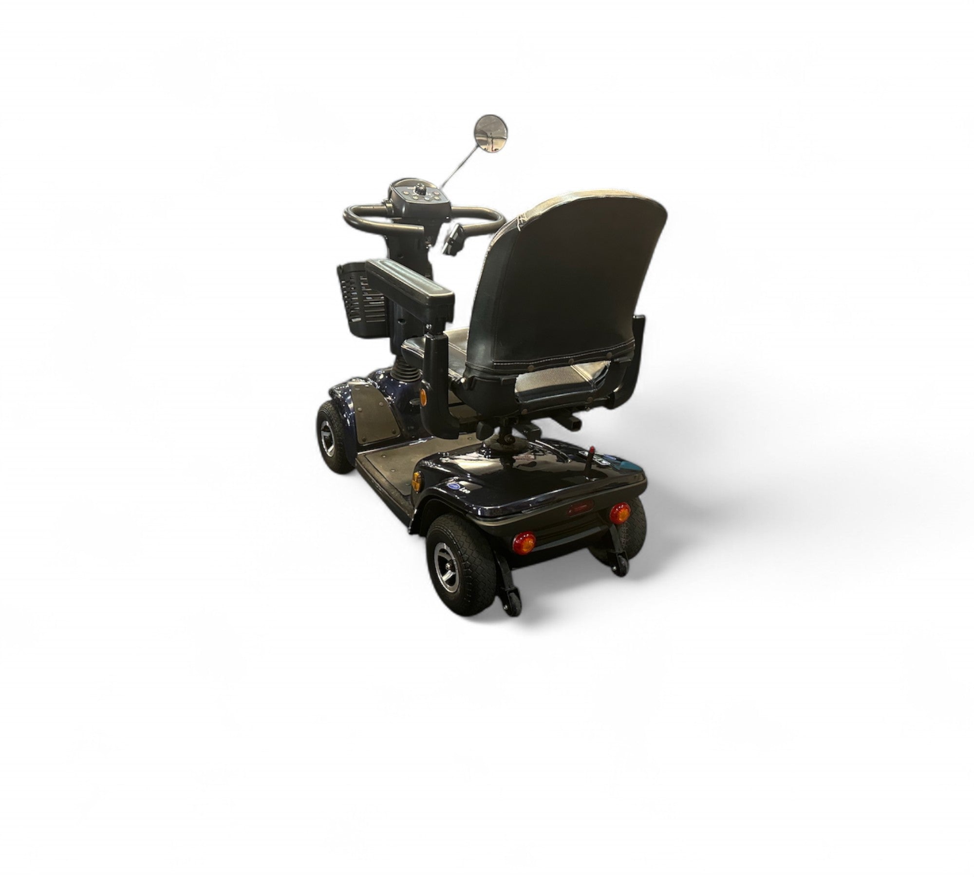 Leo Mobility Scooter Comfy Pavement Compact Invacare Blue 4mp 16350