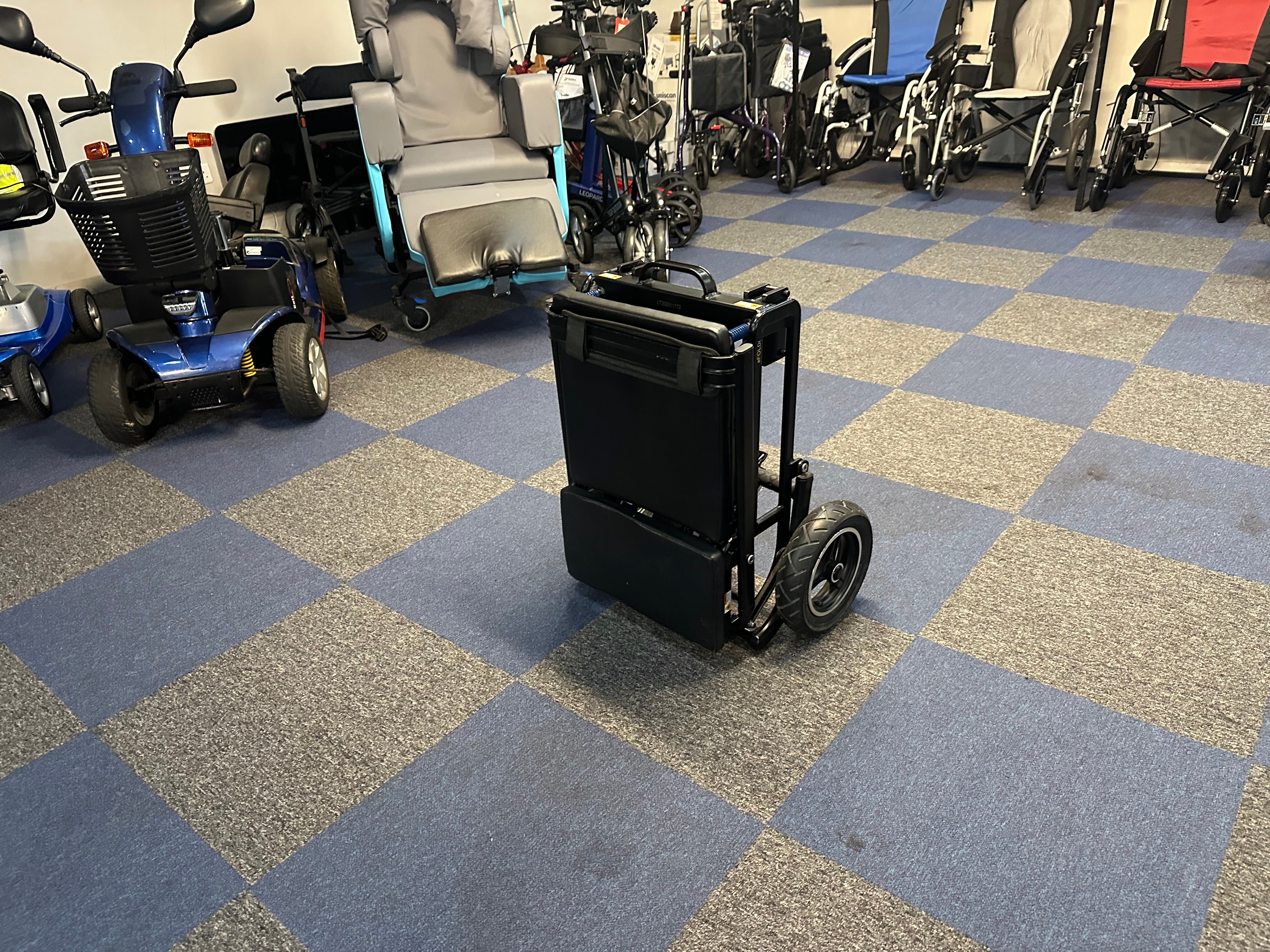 eFOLDI Lite Small Transportable Lightweight Folding Mobility Scooter