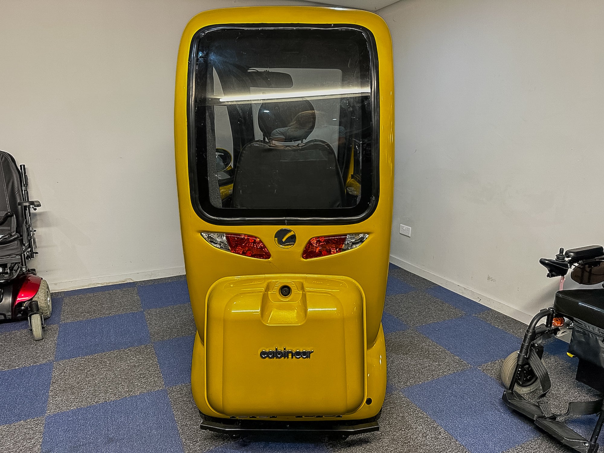 Scooterpac CabinCar MK2 8mph Covered Cabin Car Mobility Scooter Used Road Legal Yellow Secondary image