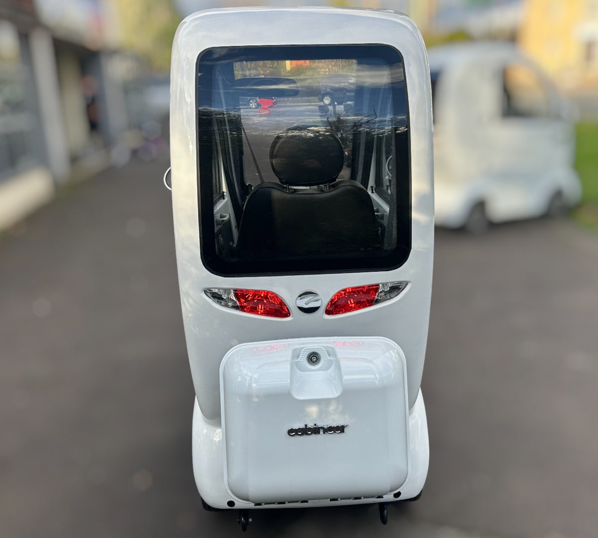 Scooterpac Cabin Car Mk2 – Used White Cabin Car Mobility Scooter (Immaculate, Only 160 Miles)
