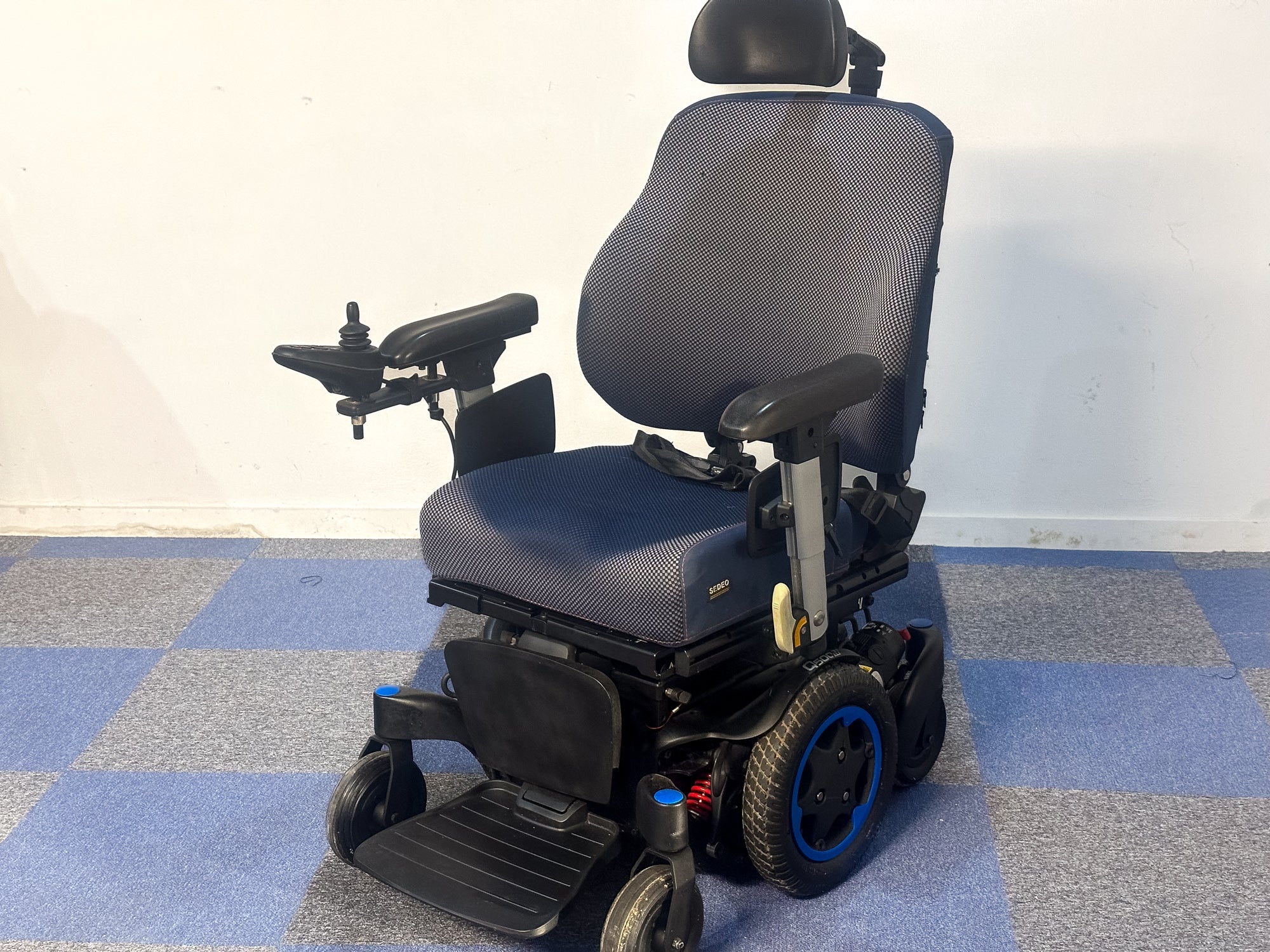 Electric Wheelchair Quickie Q500M 20" Tilt Sunrise Medical Outdoor Powerchair Sedeo Pro Secondary image