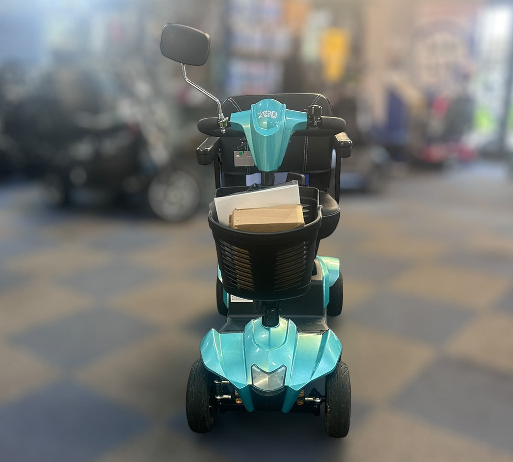 Used Rascal Veo Sport Mobility Scooter – Lightweight 4mph Boot Scooter Aquamarine