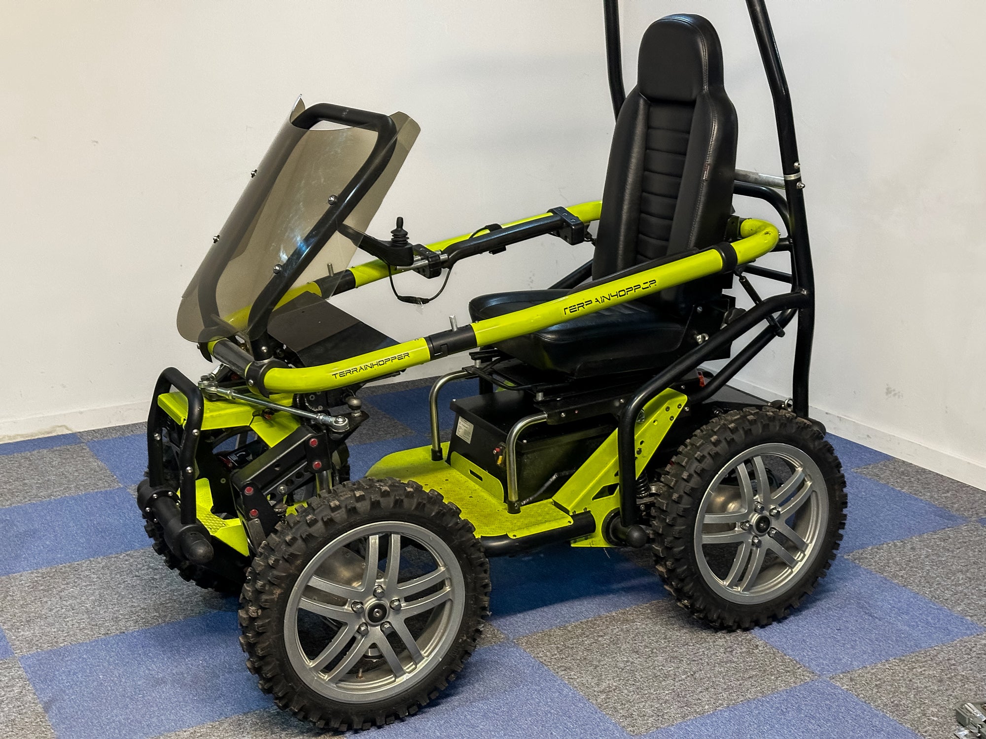 Terrainhopper Overlander 4 Off-Road All-Terrain Mobility Scooter Wheel ...