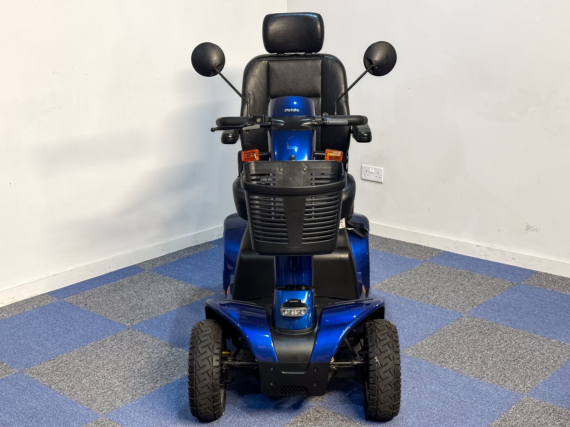 Pride Colt Pursuit Mobility Scooter 8mph All-Terrain Transportable Large Off-Road Road Legal Secondary image