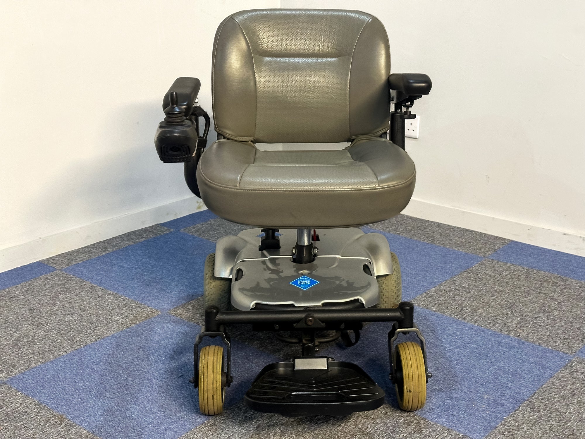 Rascal P321 Indoor Electric Wheelchair Powerchair Small Compact Silver