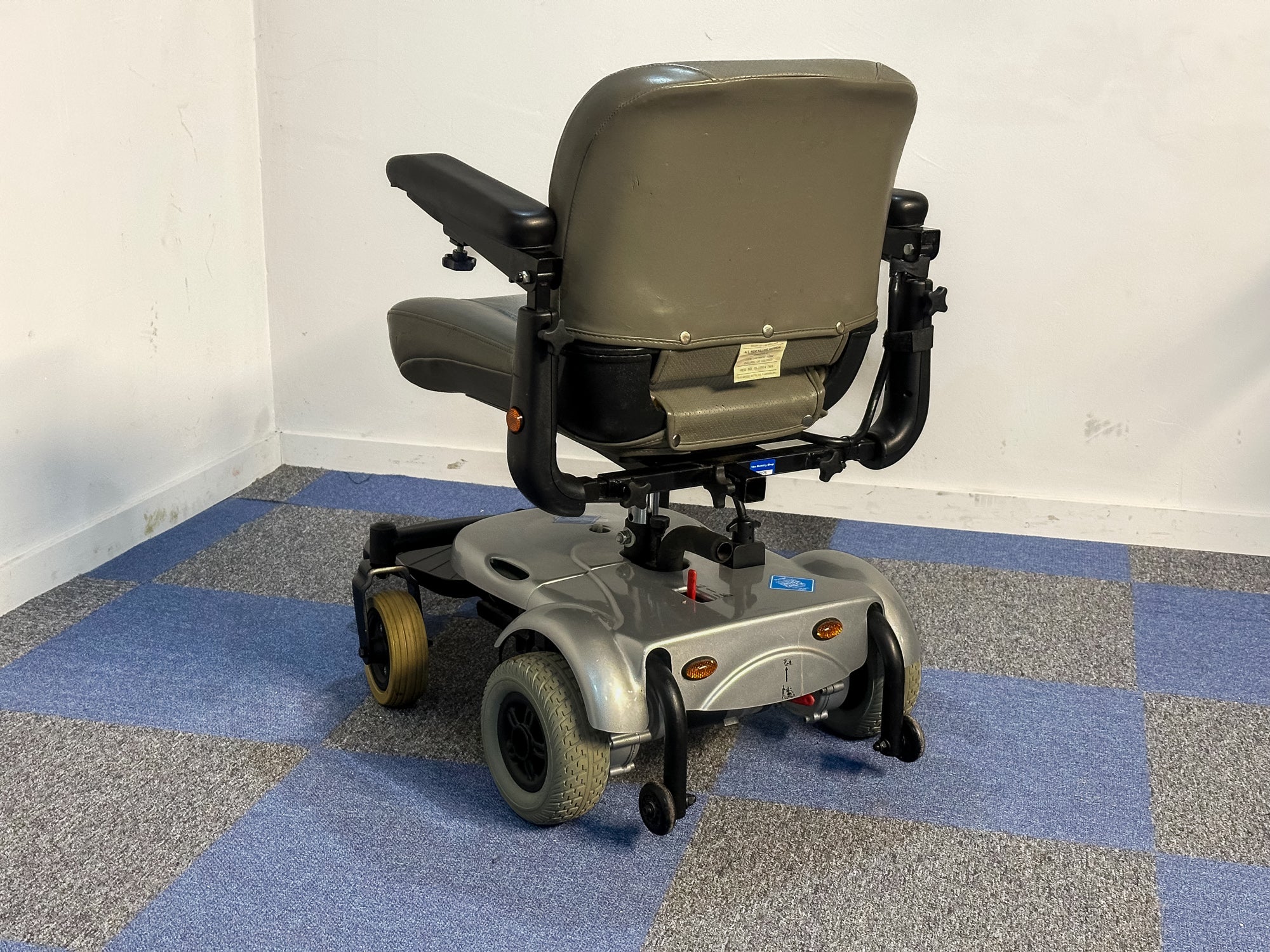 Rascal P321 Indoor Electric Wheelchair Powerchair Small Compact Silver