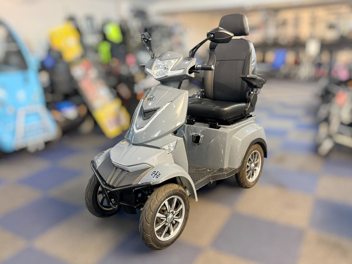 GIO Titan Trike Mobility Scooter – Heavy Duty, Long Range 15mph Fast