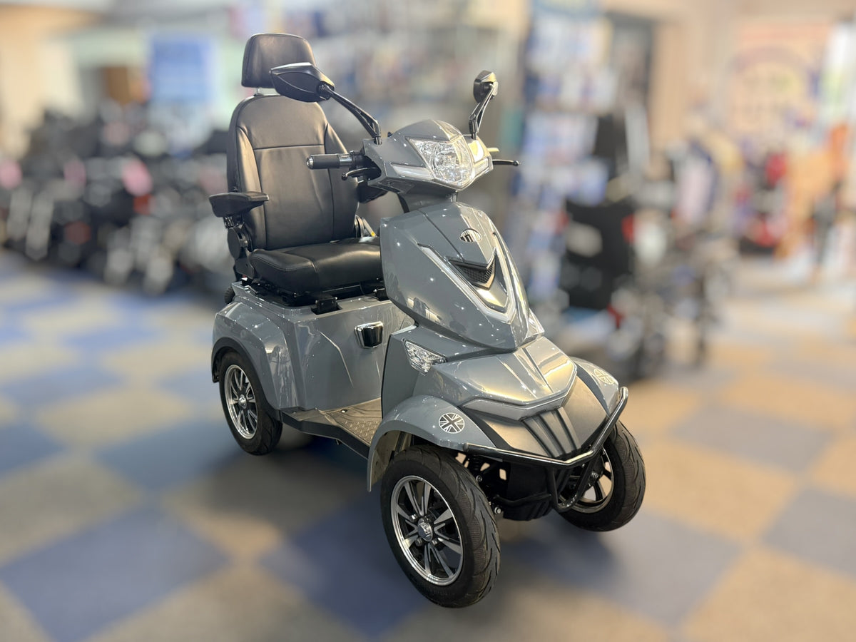 GIO Titan Trike Mobility Scooter – Heavy Duty, Long Range 15mph Fast