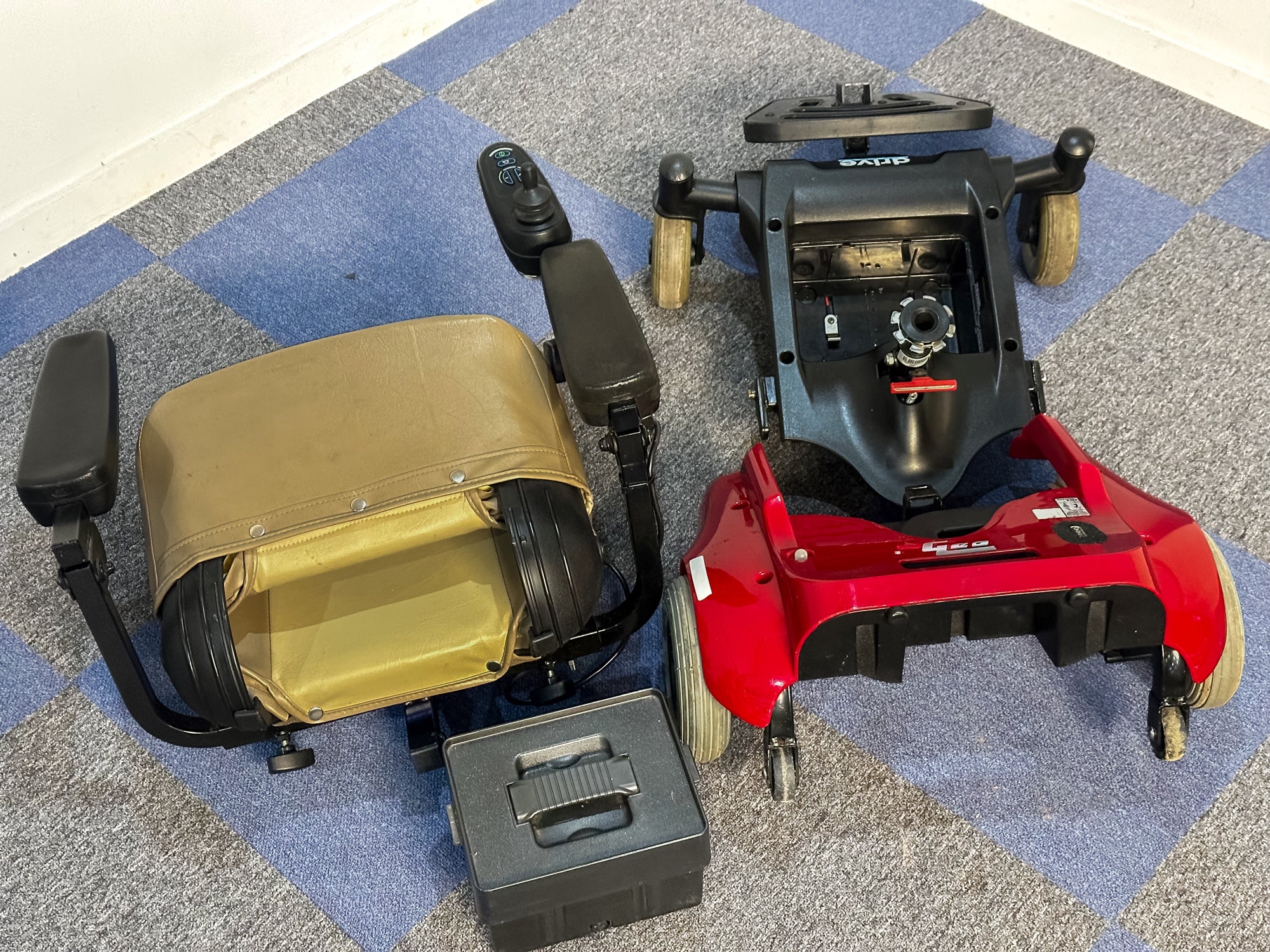 Drive Geo Powerchair Indoor Small Compact & Reliable Mobility Secondary image