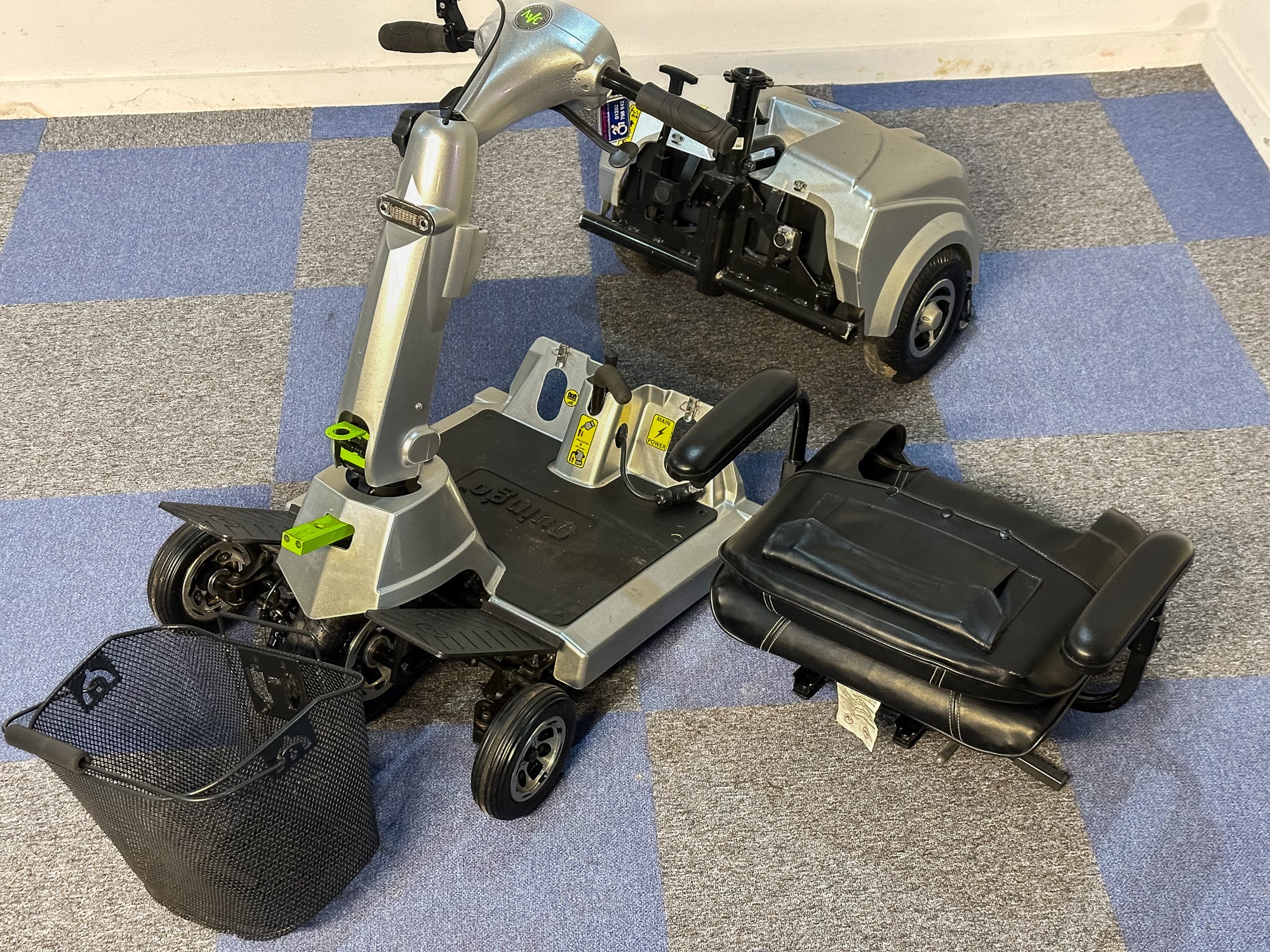 Quingo Ultra Lightweight Boot Scooter Portable Secondary image