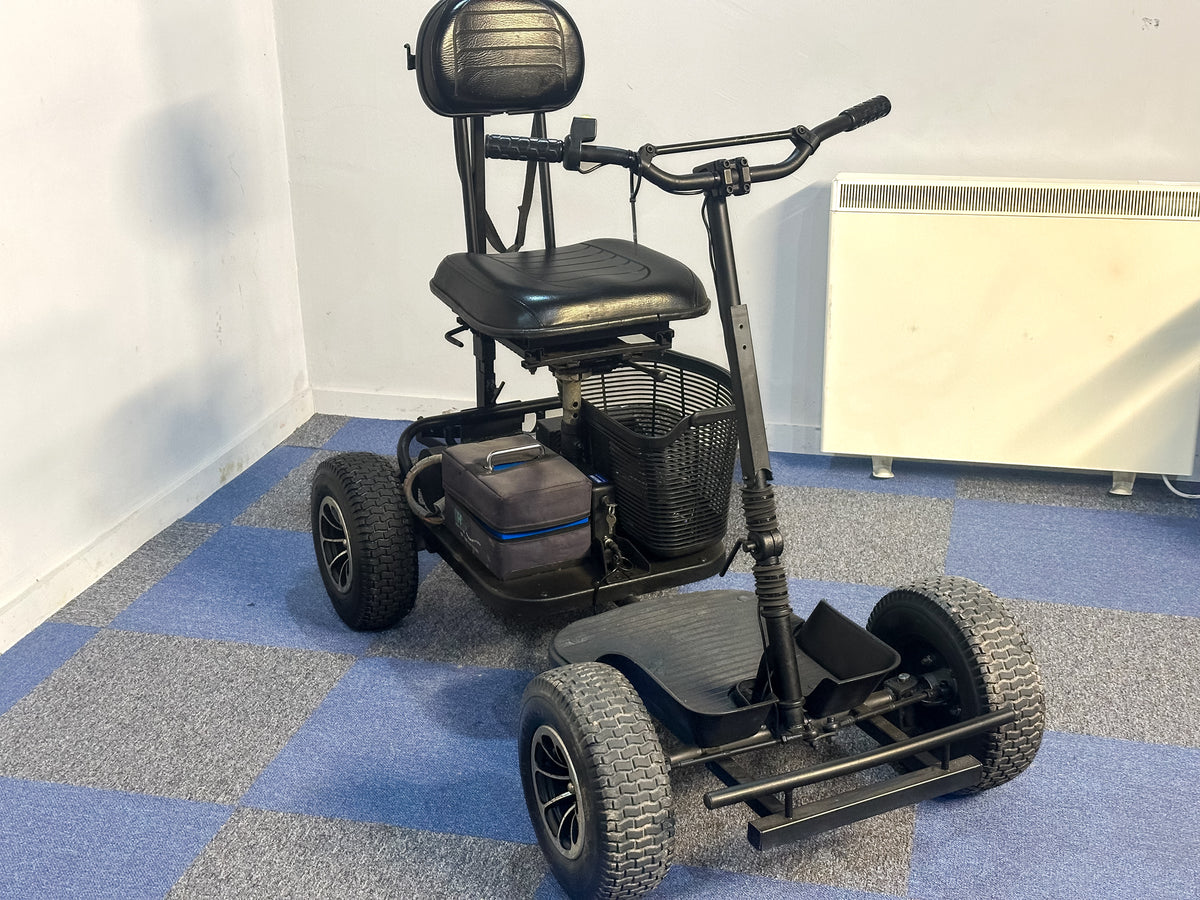 Powerhouse Titan Single Seater Lithium Battery Electric Golf Buggy Main image