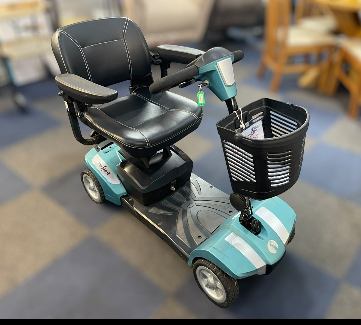 Used Rascal Veo Sport Mobility Scooter – Lightweight 4mph Boot Scooter Aquamarine Main image