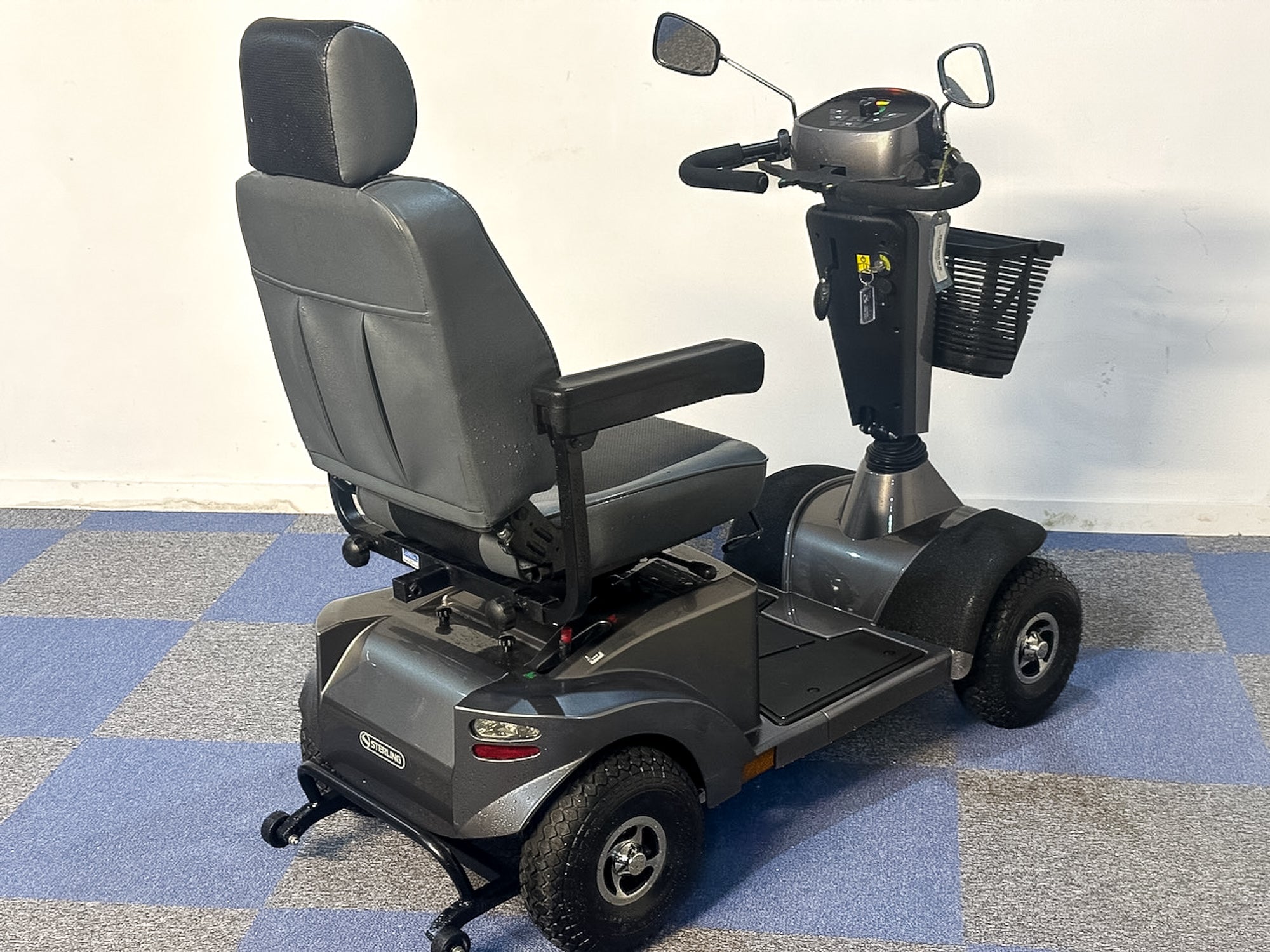 Sunrise Medical Sterling S425 Used Mobility Scooter Graphite 8mph Midsize