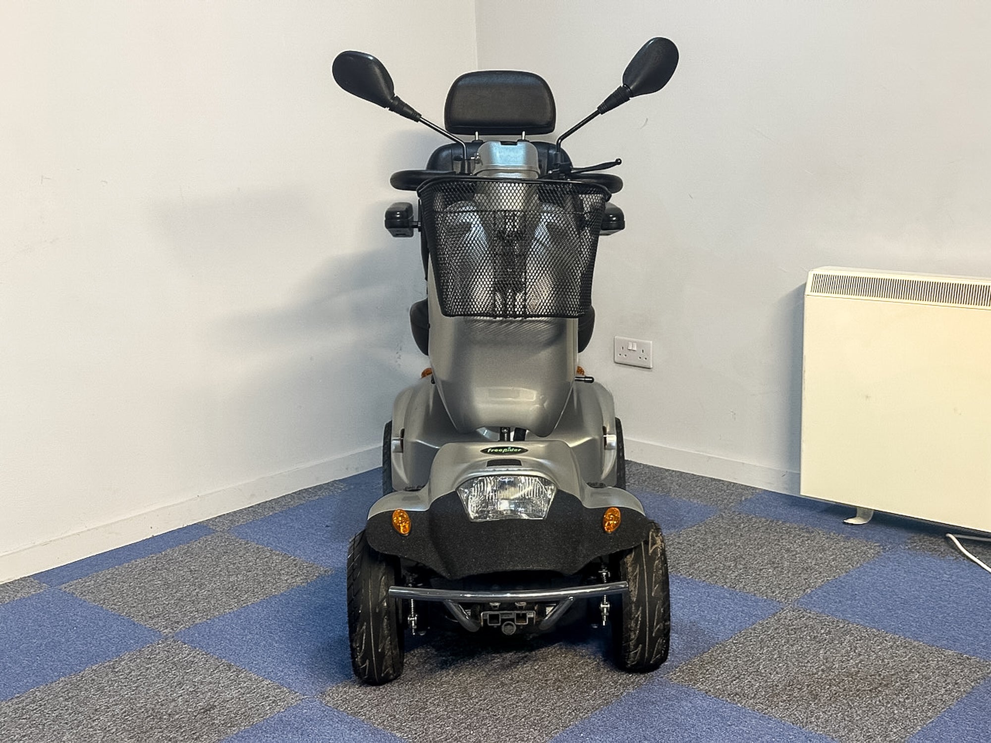 2018 Land Ranger S HD 35 Stone Bariatric Road Scooter 8mph Large All-Terrain Off-Road Mobility Silver