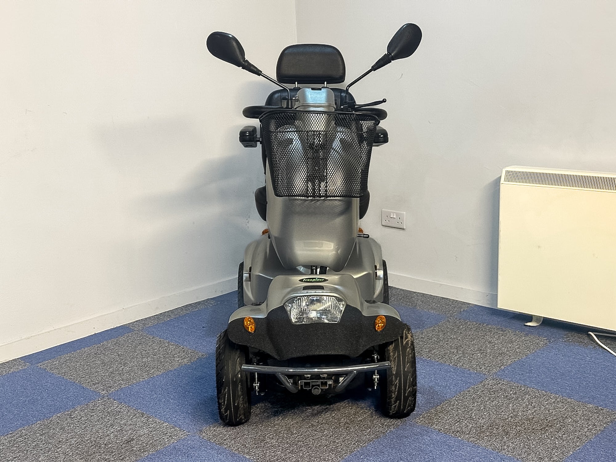 2018 Land Ranger S HD 35 Stone Bariatric Road Scooter 8mph Large All-Terrain Off-Road Mobility Silver Secondary image