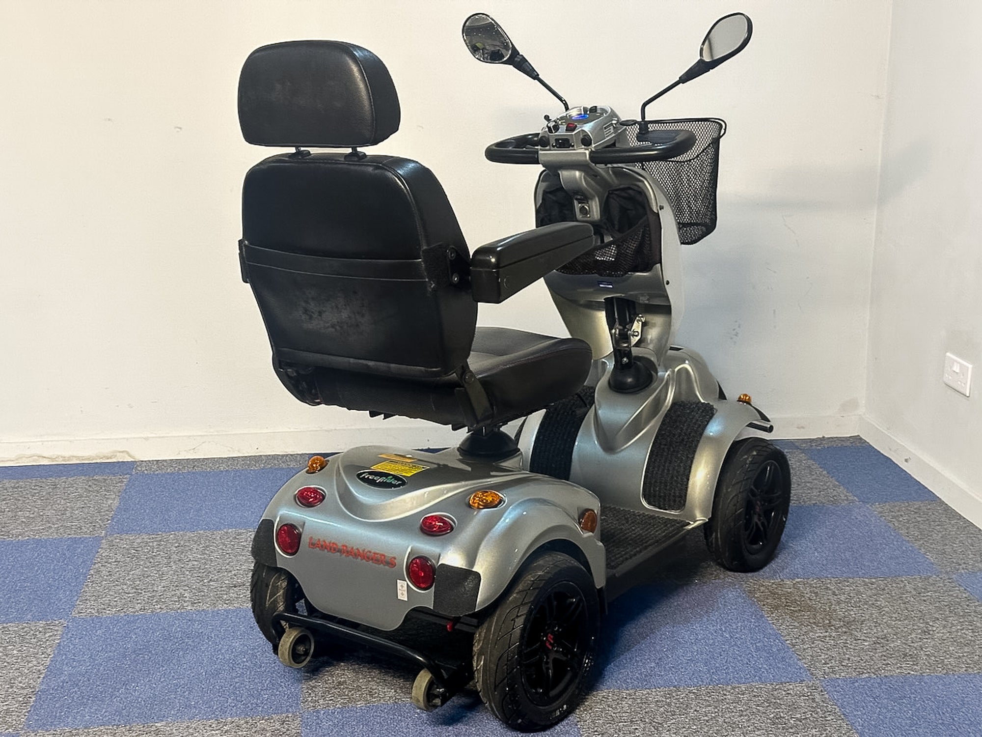 2018 Land Ranger S HD 35 Stone Bariatric Road Scooter 8mph Large All-Terrain Off-Road Mobility Silver