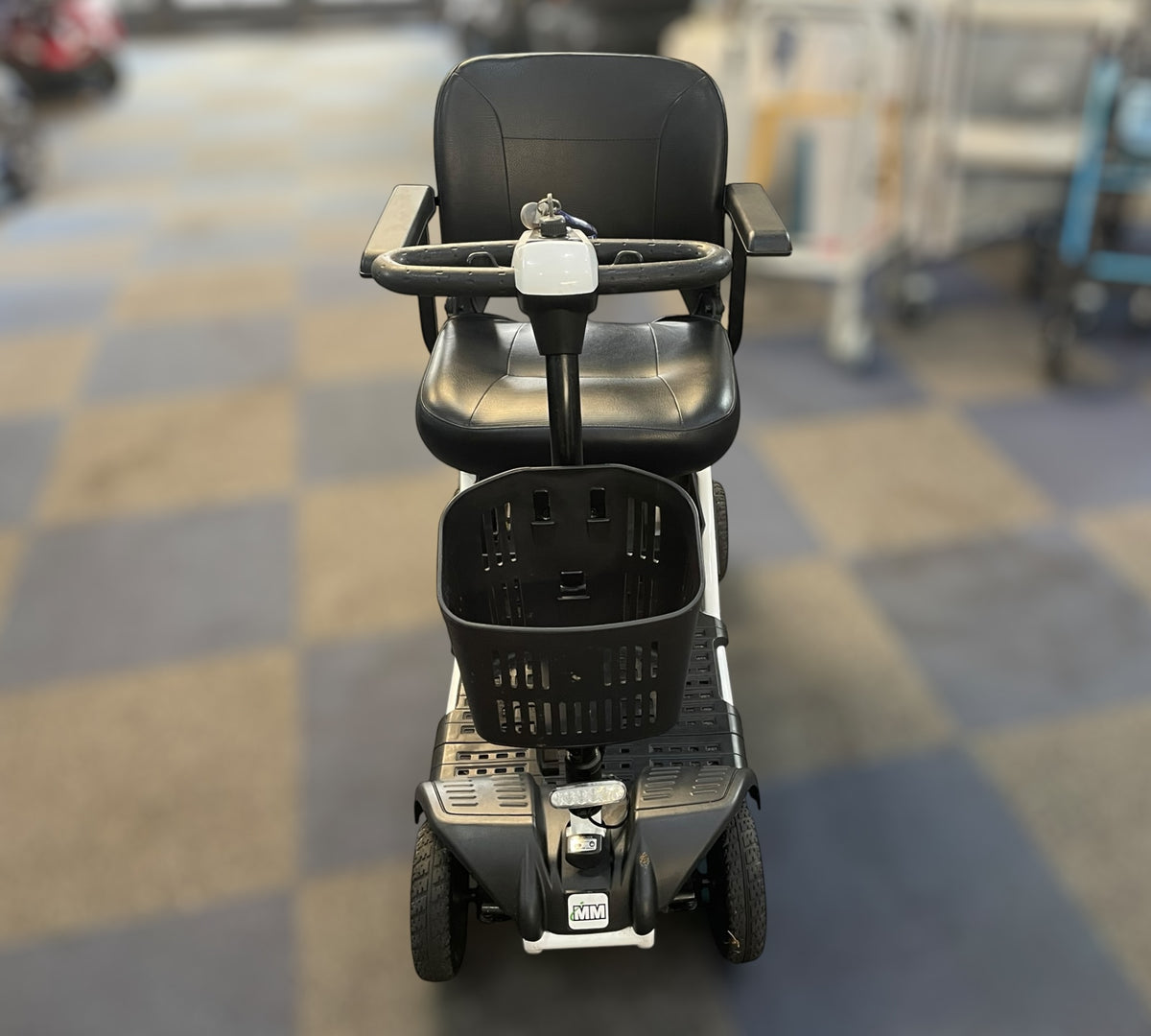 Monarch Whizz Mobility Scooter Small Transportable Pneumatic Tyres White