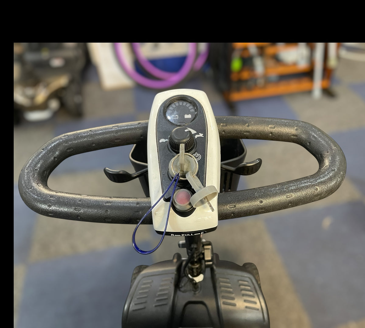 Monarch Whizz Mobility Scooter Small Transportable Pneumatic Tyres White