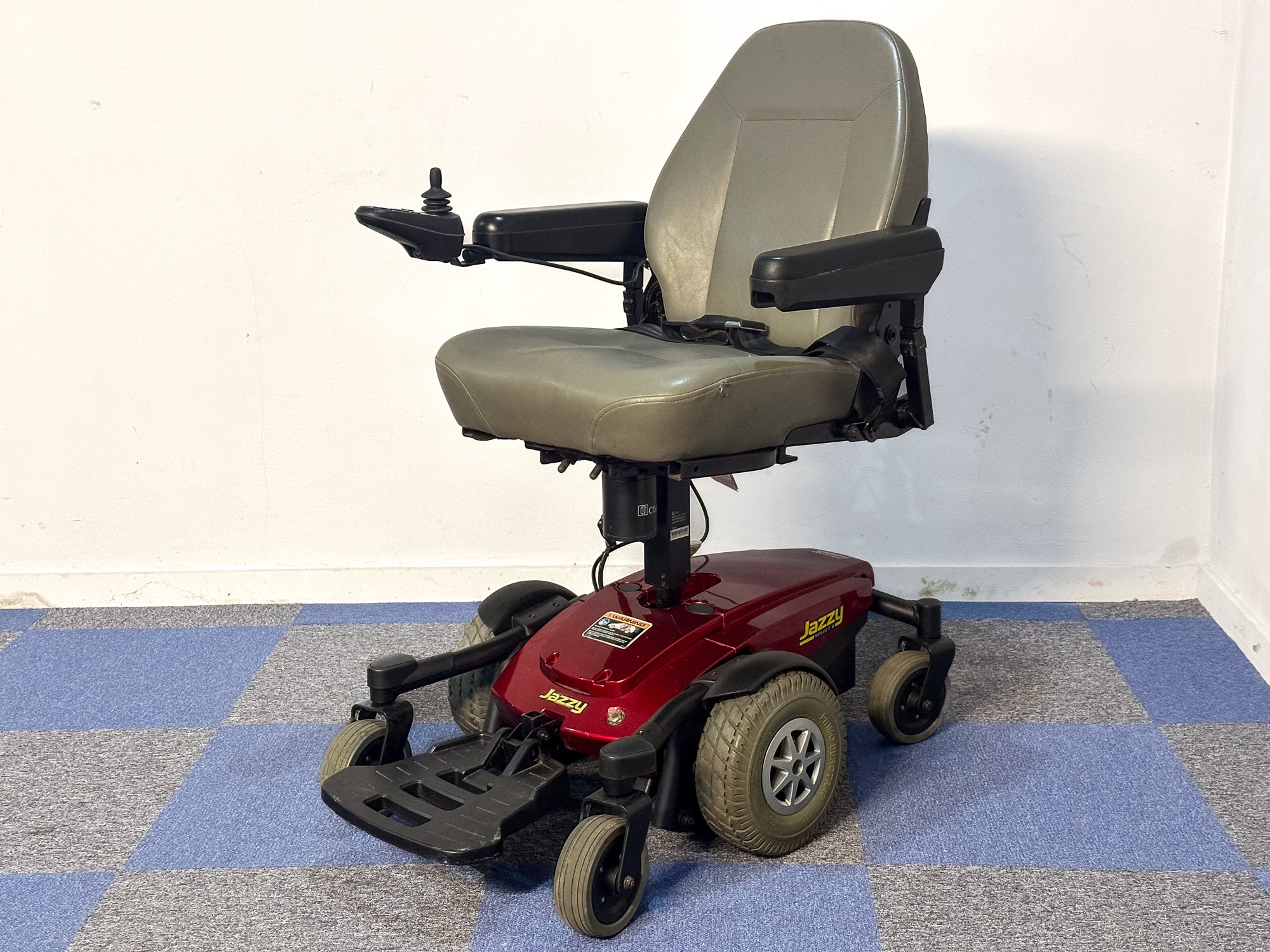 Pride Jazzy Select 6 Riser Used Electric Wheelchair Powerchair Indoor Outdoor Mid Wheel Drive Red