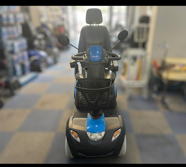 Invacare Comet Pro 8MPH