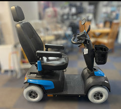 Invacare Comet Pro 8MPH