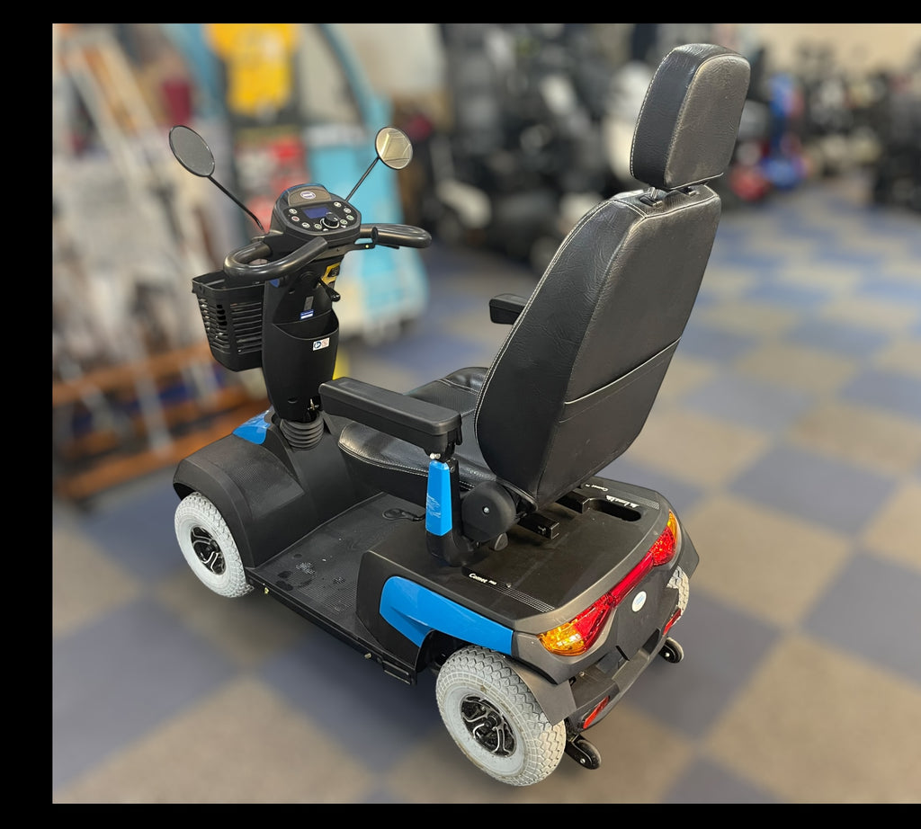 Invacare Comet Pro 8MPH