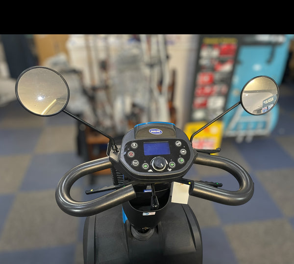 Invacare Comet Pro 8MPH