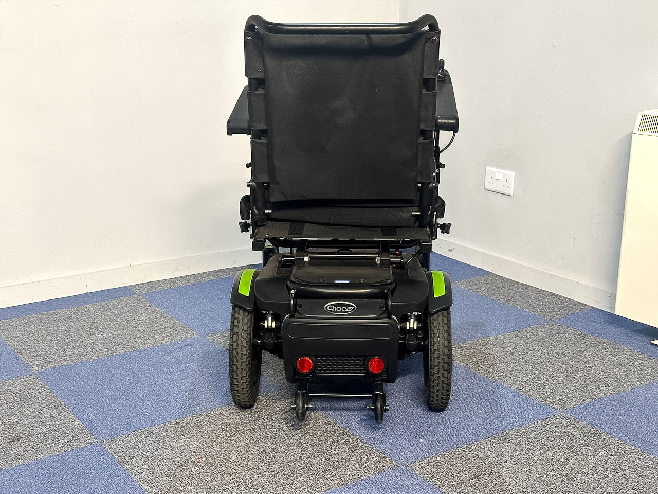 Quickie Q100 R Compact Indoor Outdoor Powerchair Wheelchair Green Trim Sunrise Medical