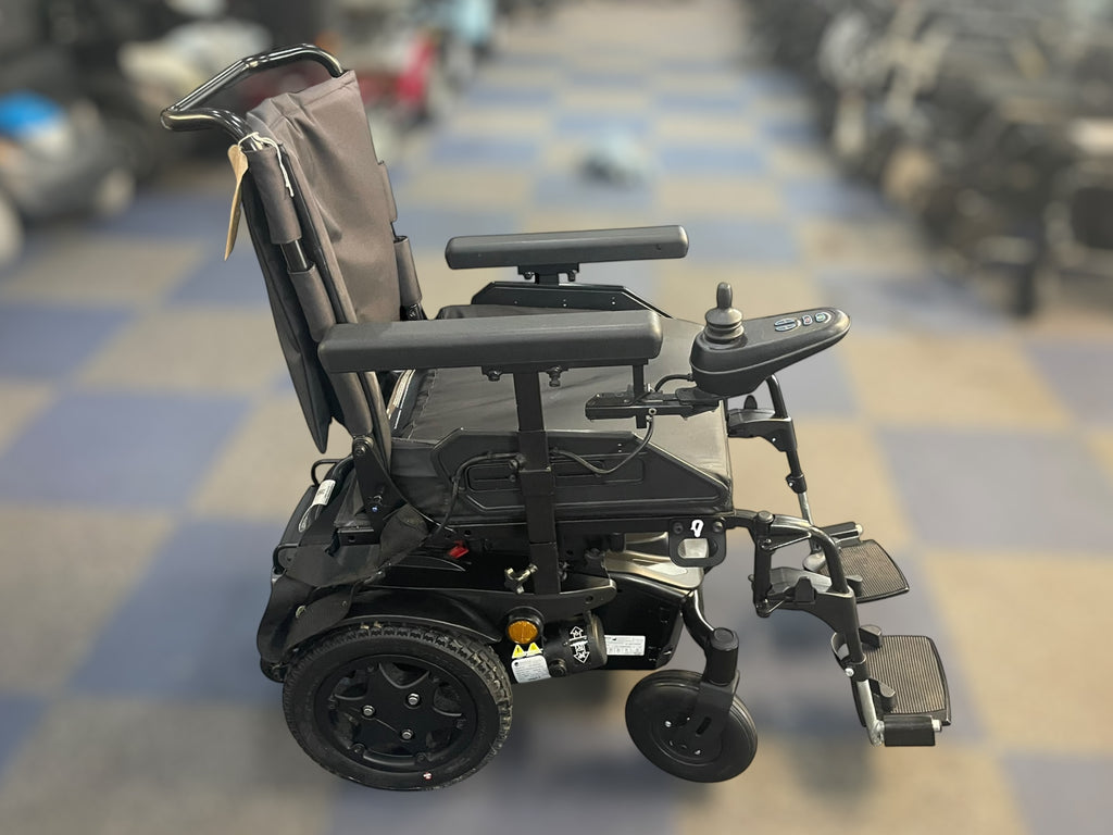 Quickie Q100R power chair