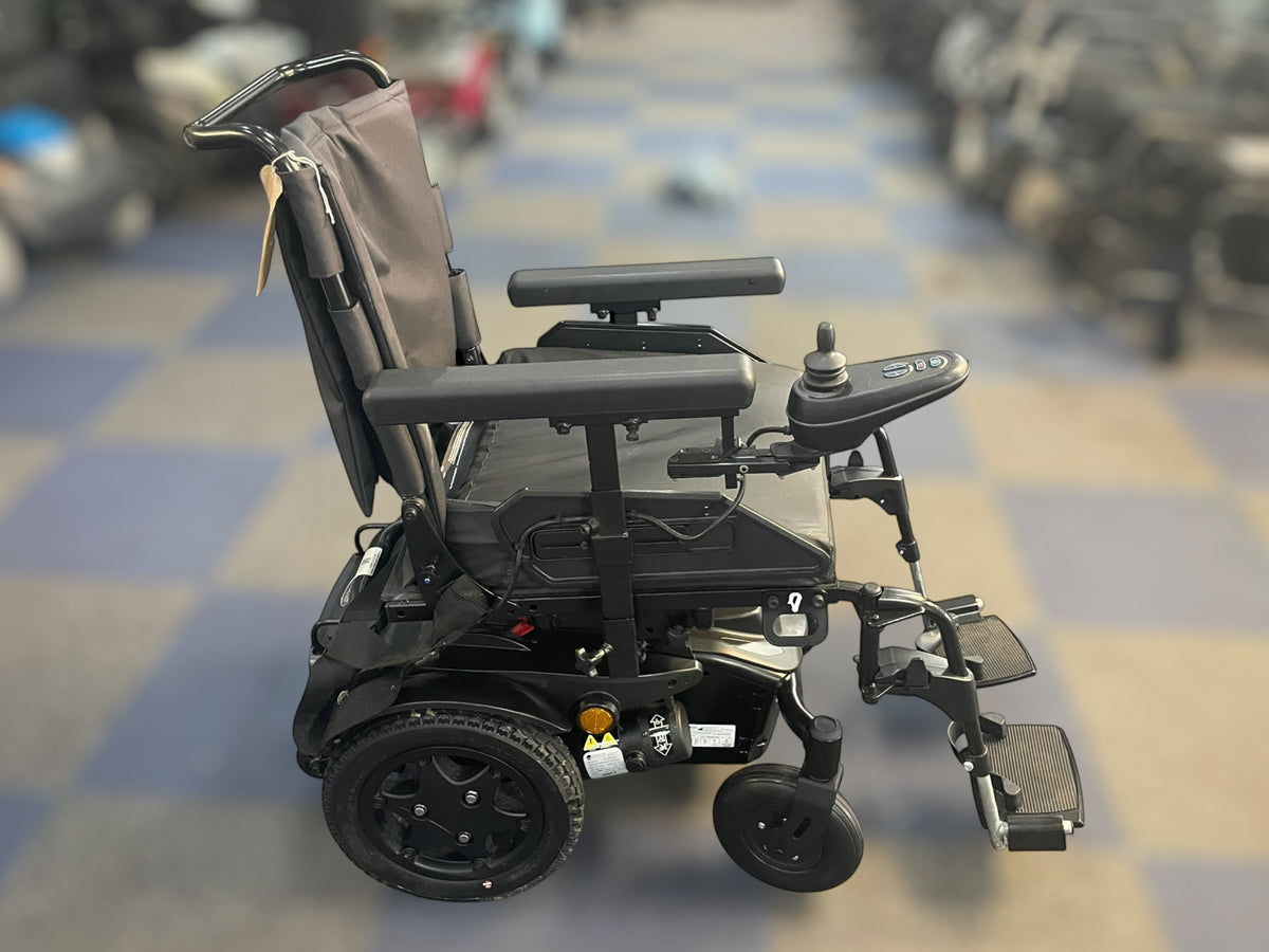 Quickie Q100R power chair